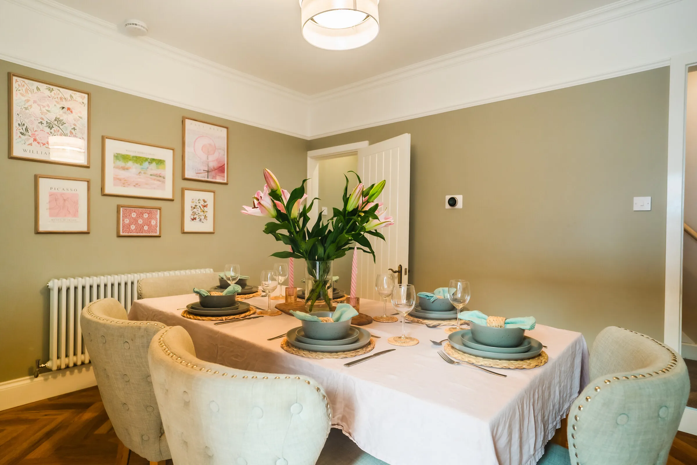The dining room at Paton Street Stay